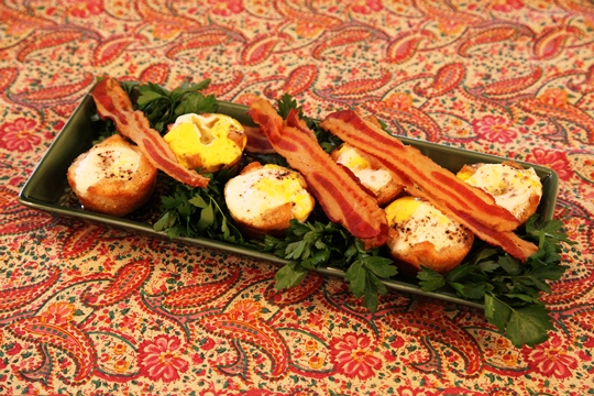 Microwaved Bacon and Eggs in Toast Nests