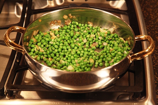 Cooking Peas for Creamed Peas