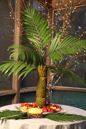 Vickie's Pineapple Palm Tree